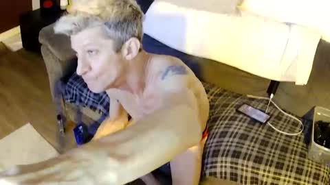 slutpuppy2026 online show from May 26, 6:09 am