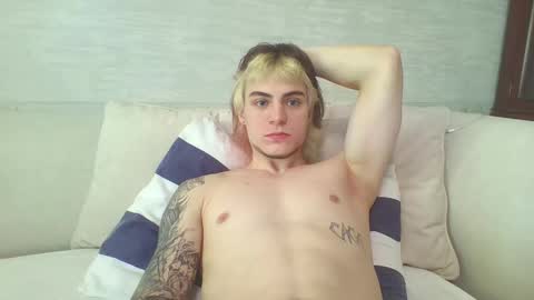 Gus online show from October 2, 3:35 am