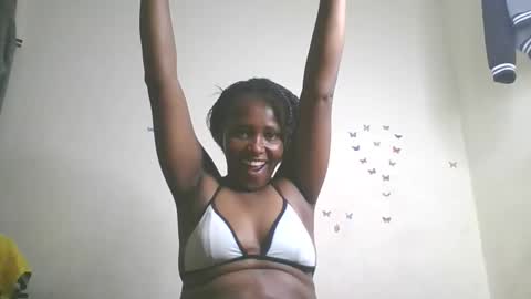 sly_mama online show from May 23, 1:04 pm