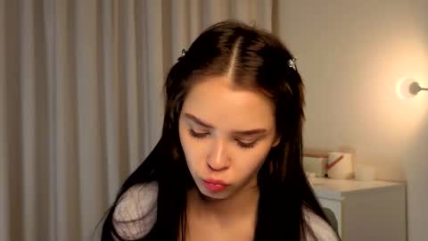 Lily online show from November 23, 3:23 pm