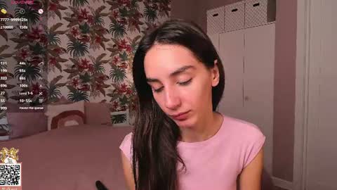 Elizabeth online show from July 12, 1:07 am