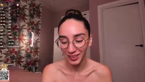 Elizabeth online show from July 22, 1:19 am