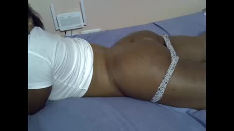 smart_lilly online show from May 13, 6:38 pm