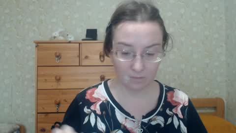 smart_rose online show from April 5, 2:25 pm