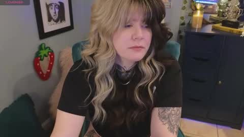 Snapshot of smashberry chatting on February 24, 2:15 pm bb online show from February 24, 2:15 pm