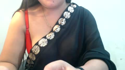 smiley online show from August 6, 3:14 pm
