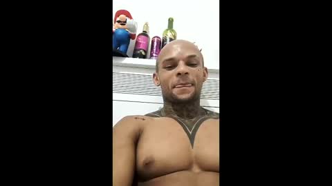 Snapshot of smilleblack3 chatting on March 29, 12:10 am smilleblack3 online show from March 29, 12:10 am