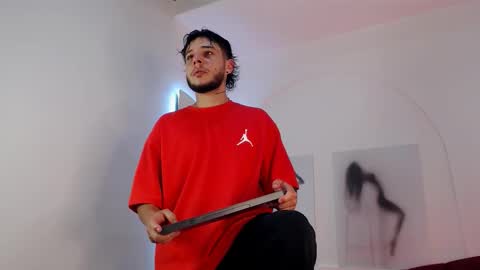 777 online show from March 23, 11:42 pm