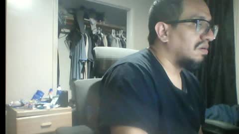 Snapshot of smoky47gxxx chatting on March 20, 2:38 am smoky47 online show from March 20, 2:38 am