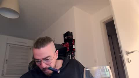 AllDayIDream online show from October 24, 6:59 pm