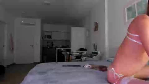   online show from September 22, 9:39 pm