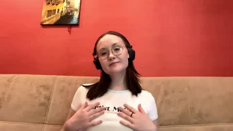 Anna online show from June 23, 5:22 pm