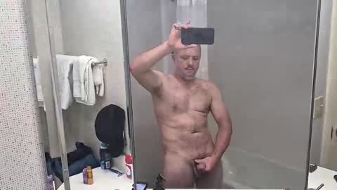 sneakypeteyo1 online show from April 28, 12:31 am