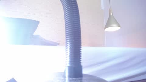 Snapshot of sneakyy_fantasy chatting on December 21, 7:35 am Hellen online show from December 21, 7:35 am