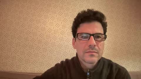 Snapshot of snfrisco76 chatting on January 6, 7:23 am snfrisco76 online show from January 6, 7:23 am