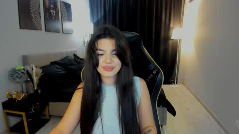 snowingwinter online show from September 19, 11:33 am