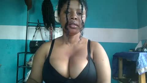 Snapshot of soayh89 chatting on July 16, 7:47 am soayh89 online show from July 16, 7:47 am