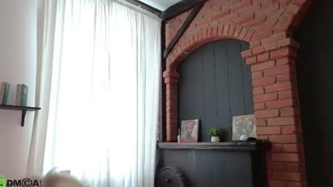 Soffa Mitchell online show from August 4, 1:31 am