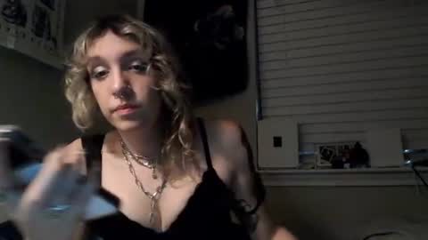 Lilytea online show from June 26, 3:55 am