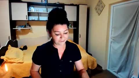 Snapshot of soffy_skye chatting on June 6, 4:50 am Soffy online show from June 6, 4:50 am