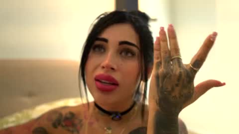 Snapshot of sofhia_cruz chatting on July 7, 8:24 pm sofhia cruz online show from July 7, 8:24 pm