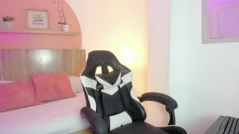 S O F I  online show from June 16, 7:16 pm