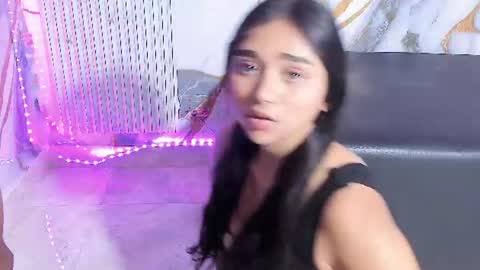 sofi_and_alejo699 online show from July 10, 3:22 am