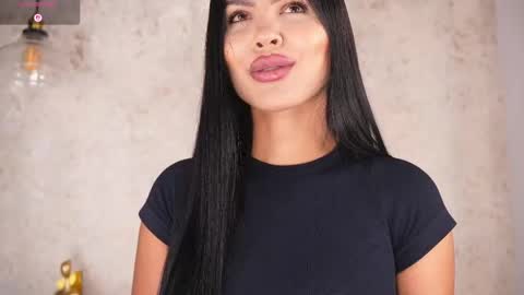 Snapshot of sofi_moreno chatting on June 7, 11:25 am Sofi online show from June 7, 11:25 am