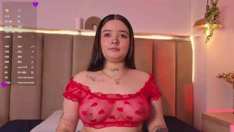 sofi_oaks online show from May 25, 7:53 pm