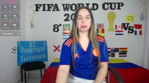 Snapshot of sofi_sweetcam21 chatting on July 4, 9:59 am LAURA SOFIA online show from July 4, 9:59 am