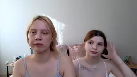Snapshot of sofia__home chatting on July 7, 2:32 pm Sofia online show from July 7, 2:32 pm