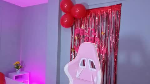 sofia__salazar online show from February 15, 11:30 am