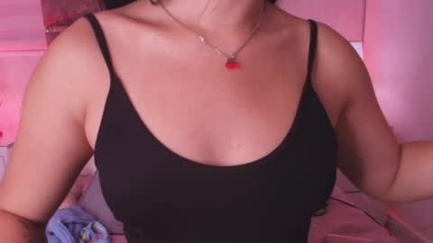 sofia gomes online show from April 17, 11:57 am