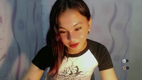 sofia_sweetheart18 online show from January 14, 2:33 pm