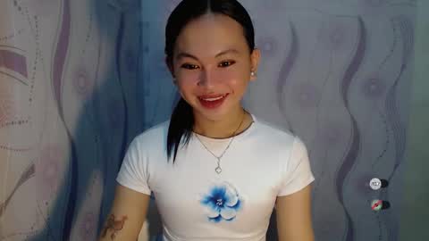 sofia_sweetheart18 online show from February 17, 2:24 pm