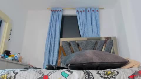 laura online show from February 9, 9:47 am