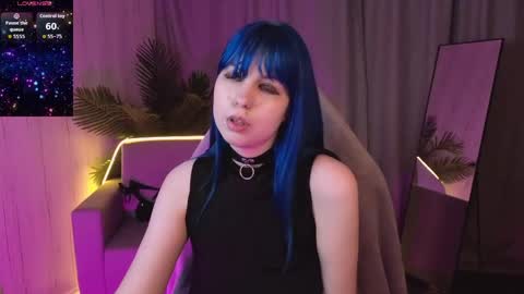 sofiabard online show from May 30, 2:41 am