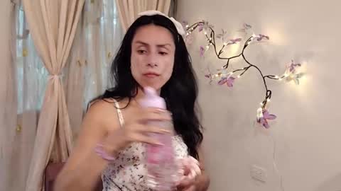 Sofi Bella online show from March 23, 7:18 pm