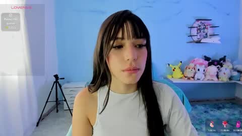 Snapshot of sofie_03 chatting on May 28, 4:04 pm sofie_03 online show from May 28, 4:04 pm