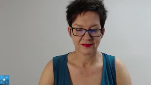 Sofie Velvet online show from September 14, 5:17 am