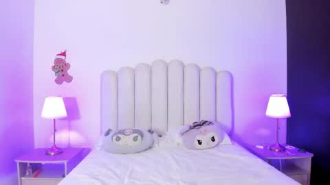 sofiebunnie online show from February 26, 11:15 pm