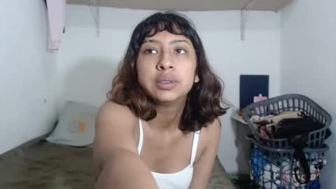 Snapshot of sofiia_cutte_ chatting on December 5, 10:23 pm sofiia_cutte_ online show from December 5, 10:23 pm