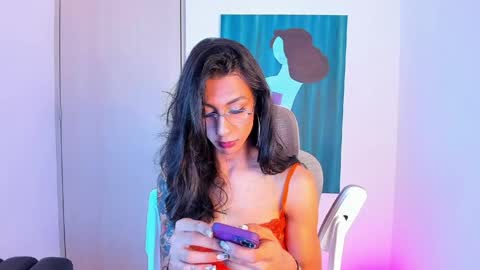 Sofi online show from May 24, 6:02 pm