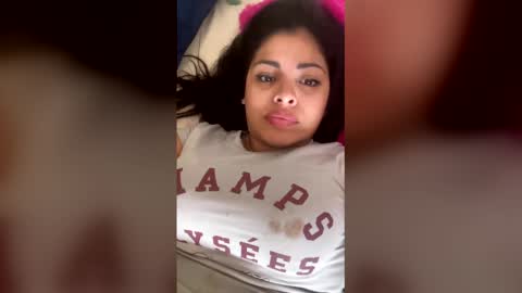 sofiladys online show from April 2, 8:06 pm