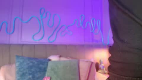 Sofi online show from April 18, 9:24 am