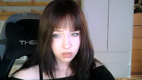Eva online show from June 2, 4:53 pm