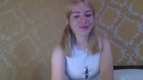 softy_aura online show from July 9, 2:21 pm