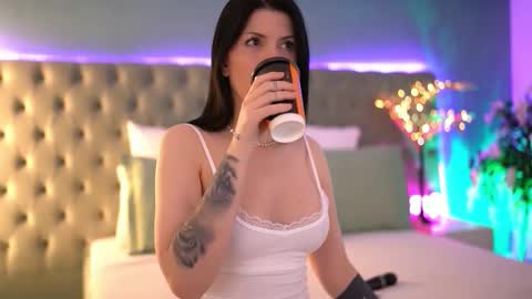 Sofi online show from February 10, 5:33 am