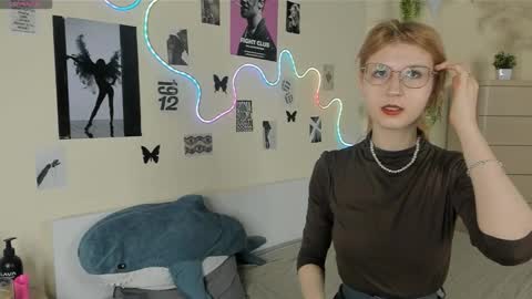 Snapshot of solarmyst chatting on February 27, 6:35 am Nana online show from February 27, 6:35 am