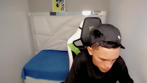 ESTEBAN online show from June 26, 5:34 am